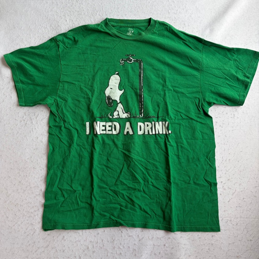 Peanuts Snoopy I Need A Drink T Shirt Mens 2XL Green Graphic Short Sleeve